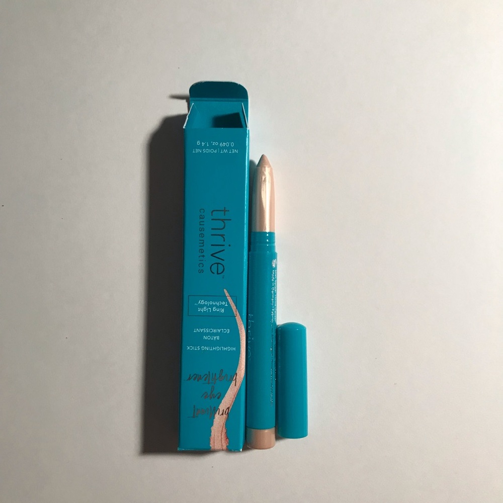 NEW Thrive highlighting stick boxy charm NOT USED